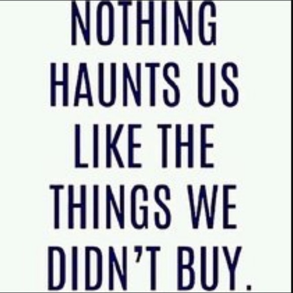 WELCOME TO MY CLOSET - Picture 5 of 7